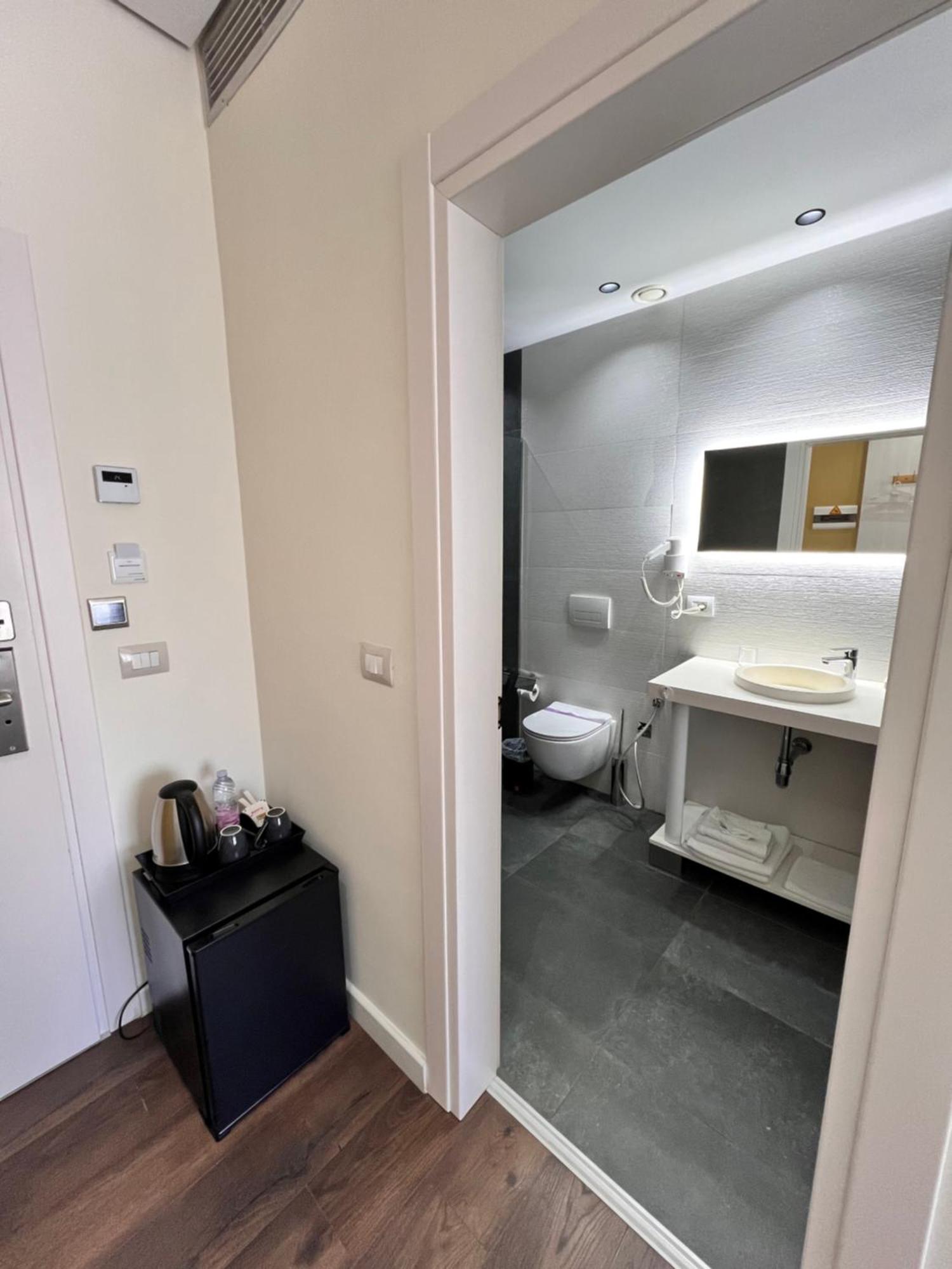 Mini Hotel&maxi