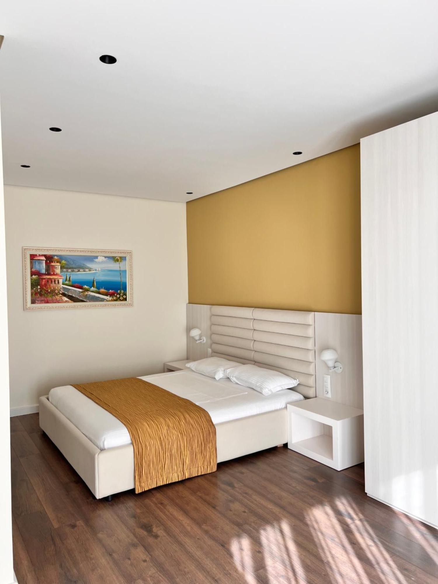 Hotel Mini Hotel&maxi Vlorë